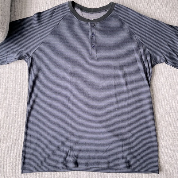 Scoop NYC Long Sleeve Tee-Shirt - Picture 1 of 5